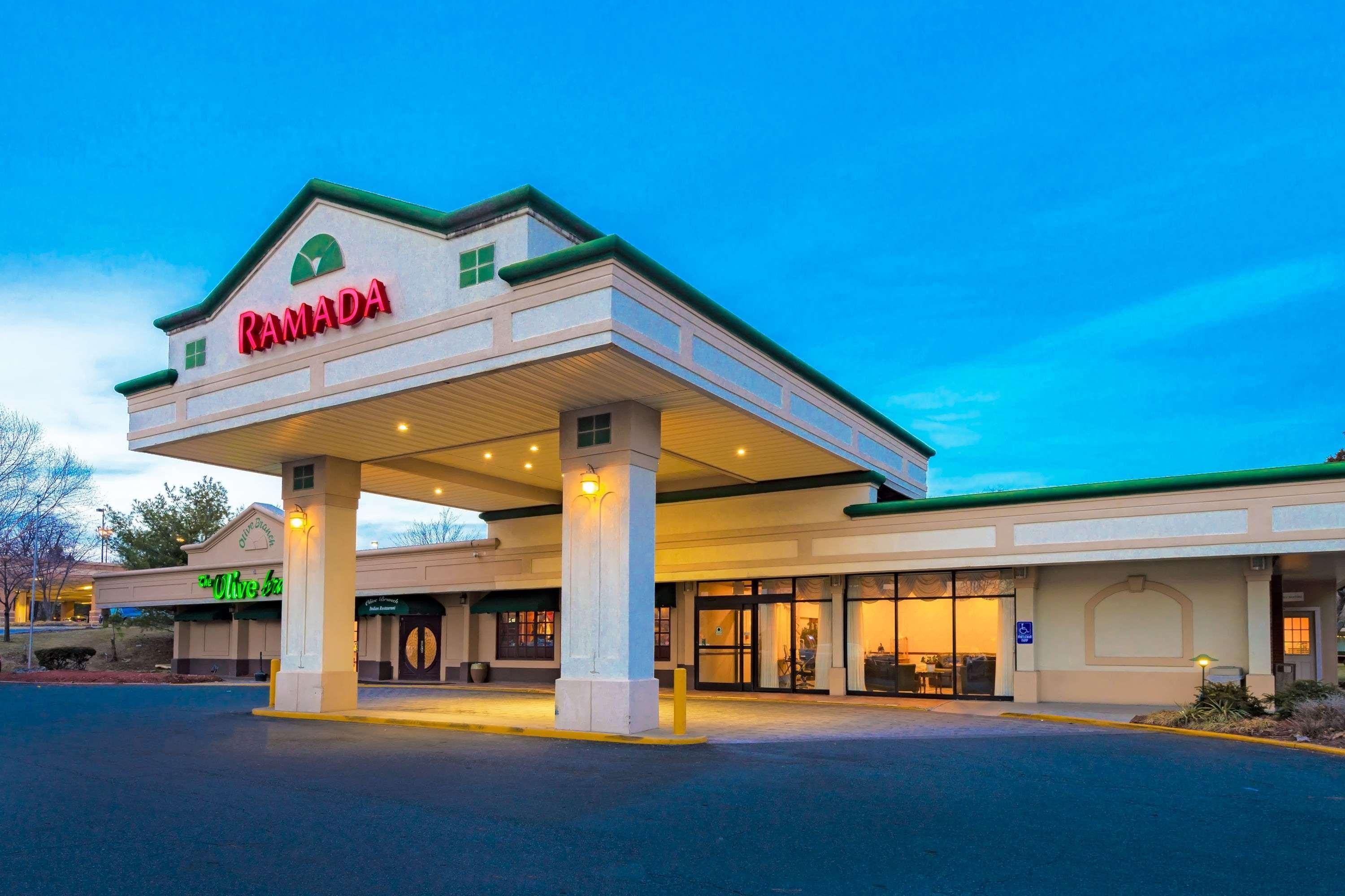 Ramada By Wyndham Pikesville/Baltimore North Екстер'єр фото